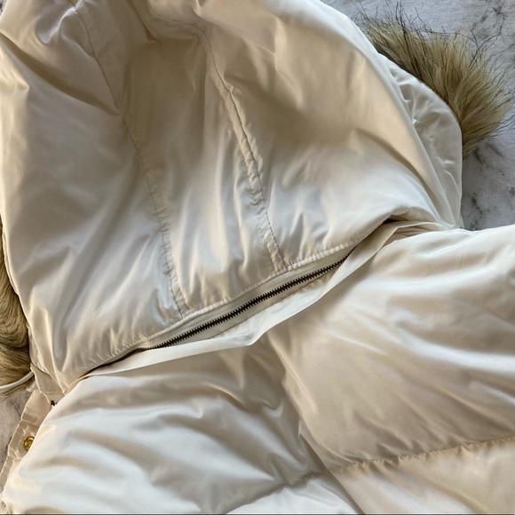 Ivory winter coat 🤍 - Picture 10 of 14